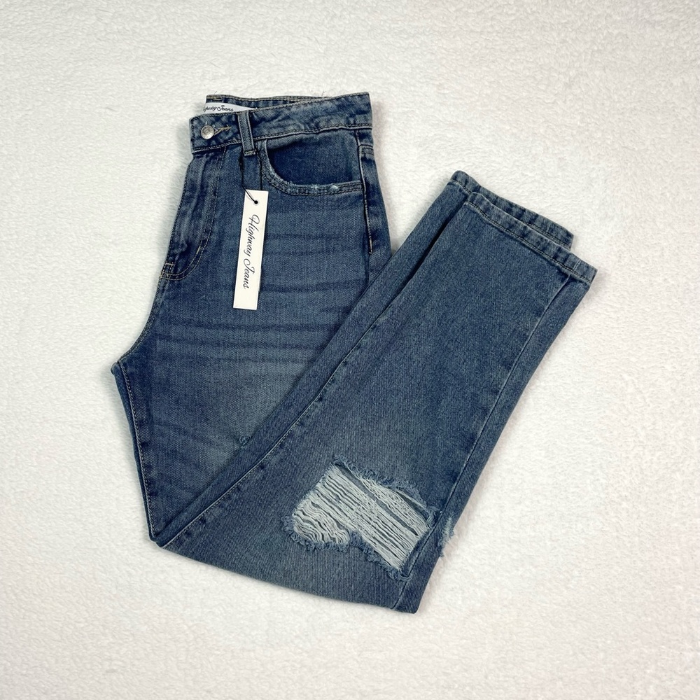 NWT Distressed Mom Jeans, Size 7